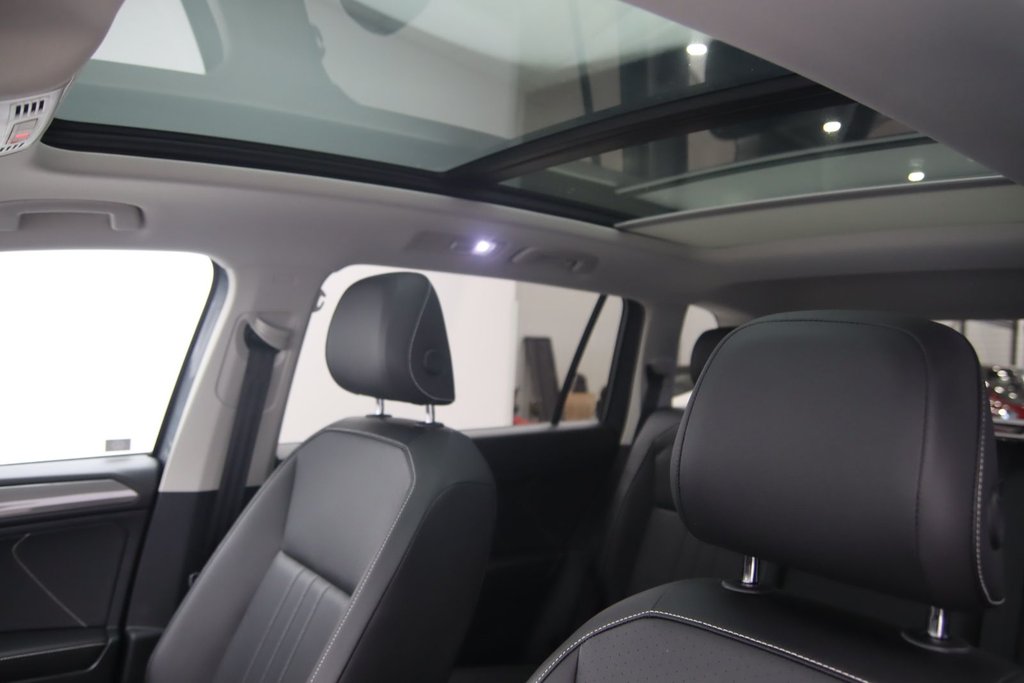 2022 Volkswagen Tiguan in Baie-Comeau, Quebec - 8 - w1024h768px