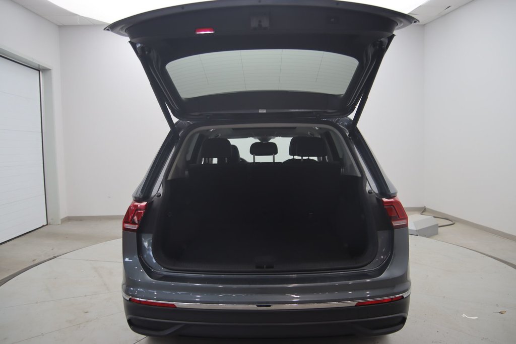 2022 Volkswagen Tiguan in Baie-Comeau, Quebec - 18 - w1024h768px