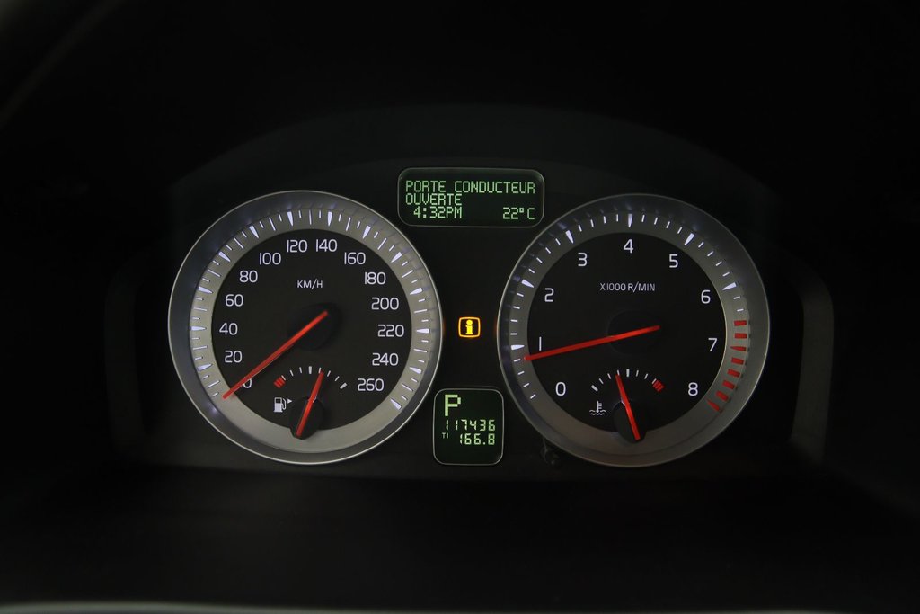 Volvo C70  2013 à Sept-Îles, Québec - 10 - w1024h768px
