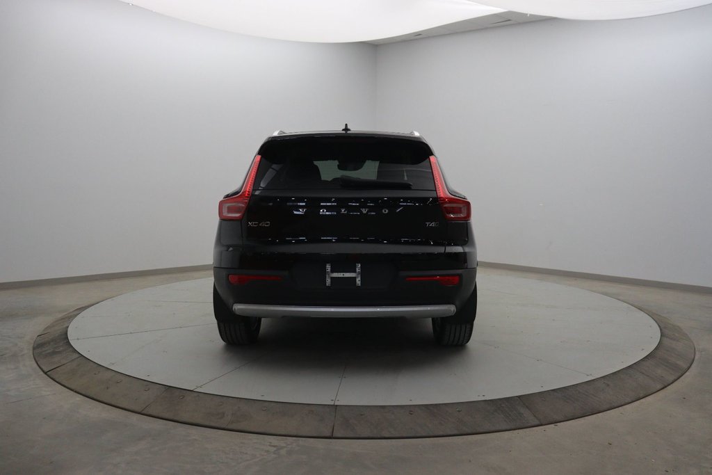 2021 Volvo XC40 Momentum in Chicoutimi, Quebec - 5 - w1024h768px