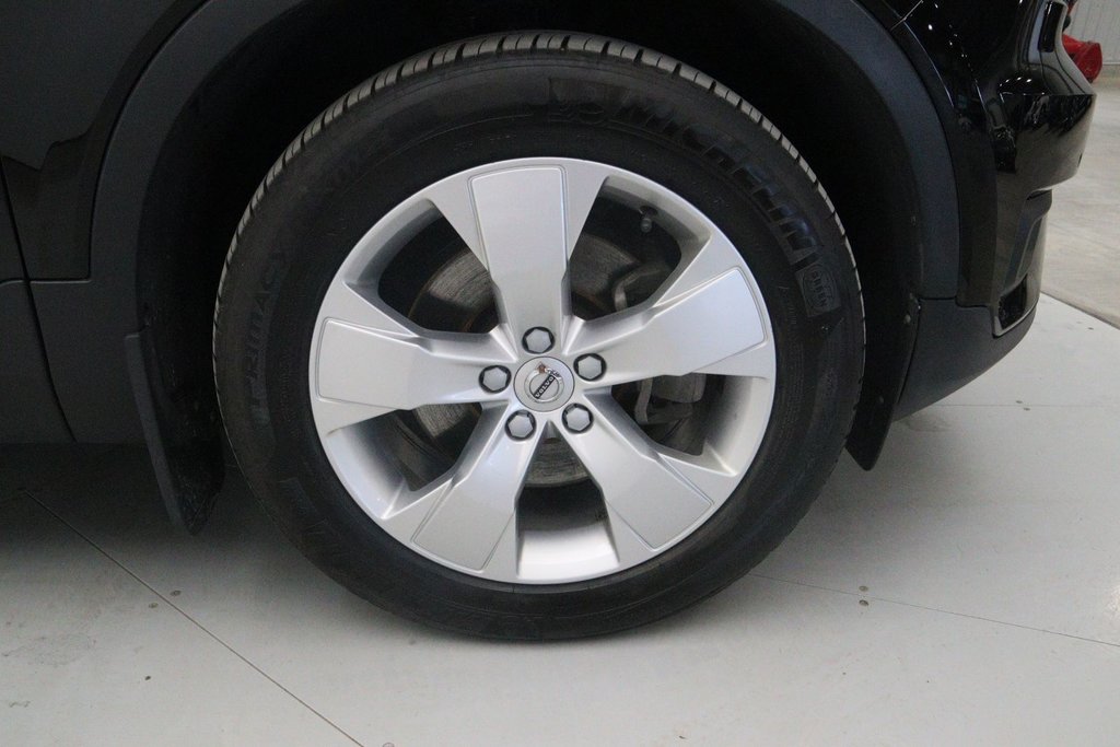 2021 Volvo XC40 Momentum in Chicoutimi, Quebec - 18 - w1024h768px