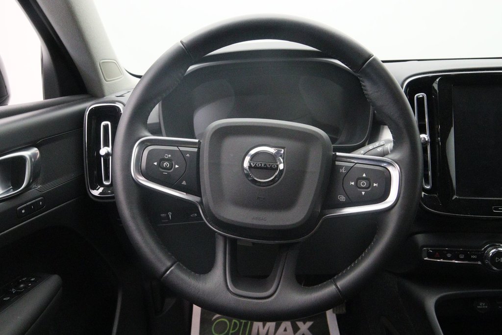 2021 Volvo XC40 Momentum in Chicoutimi, Quebec - 11 - w1024h768px