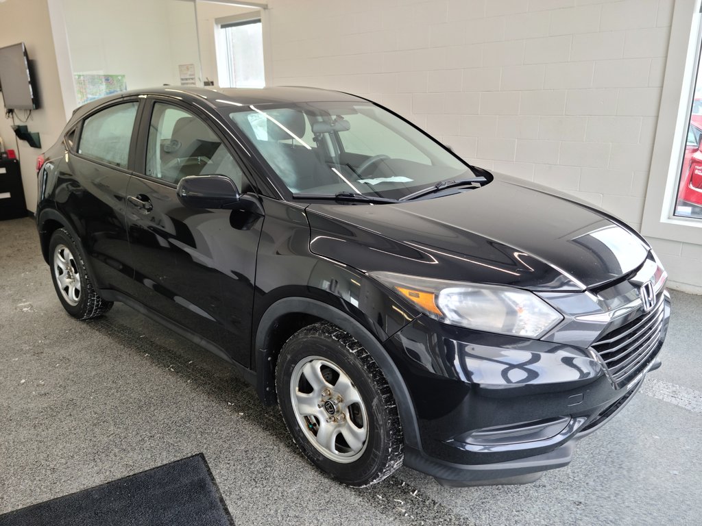 Honda HR-V LX AWD 2016 à Magog, Québec - 1 - w1024h768px