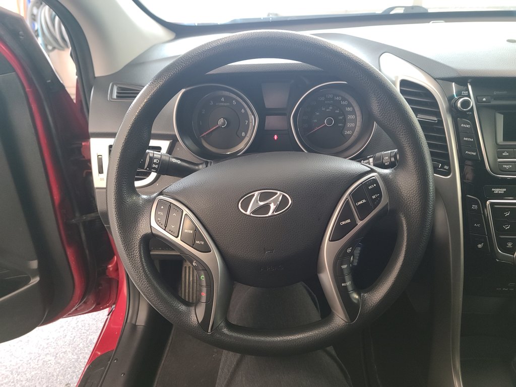 2016 Hyundai Elantra GT GL in Magog, Quebec - 15 - w1024h768px