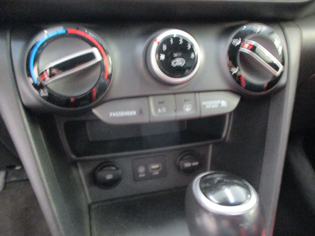 2021 Hyundai Kona Trend in Magog, Quebec - 11 - w1024h768px