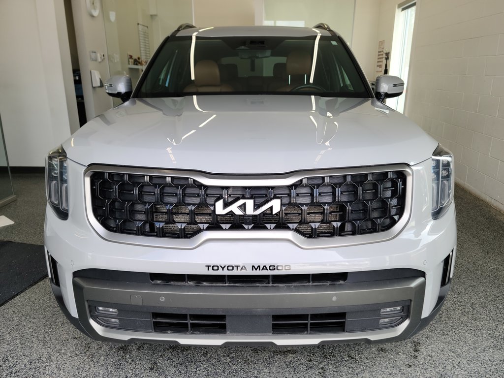 Kia Telluride SX AWD, 2023 à Magog, Québec - 6 - w1024h768px