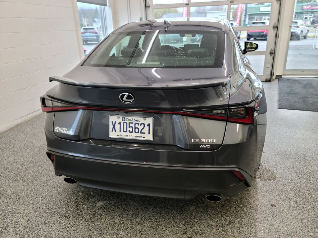 2022  IS 300 AWD, CUIR, in Magog, Quebec - 4 - w1024h768px