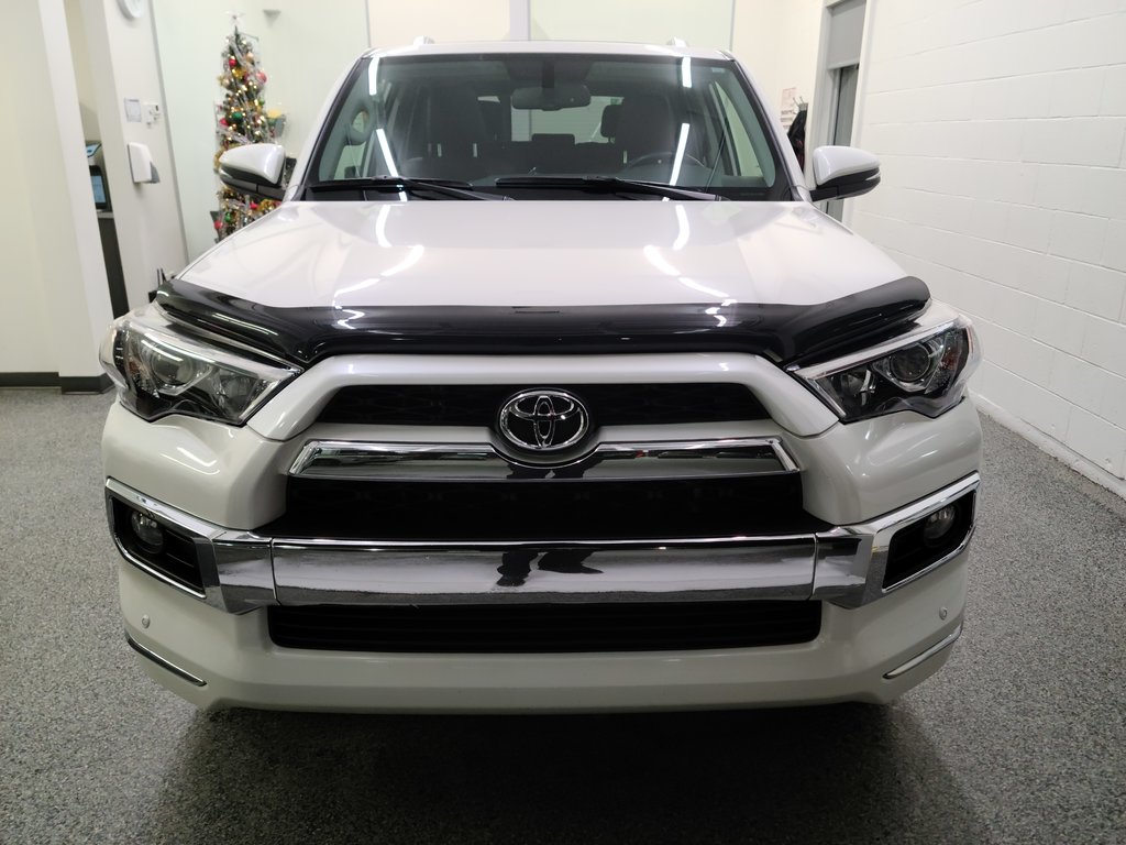 2019  4Runner LIMITED, AWD, CUIR, in Magog, Quebec - 5 - w1024h768px
