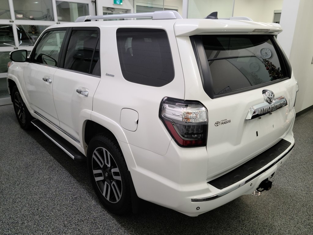 2019  4Runner LIMITED, AWD, CUIR, in Magog, Quebec - 4 - w1024h768px