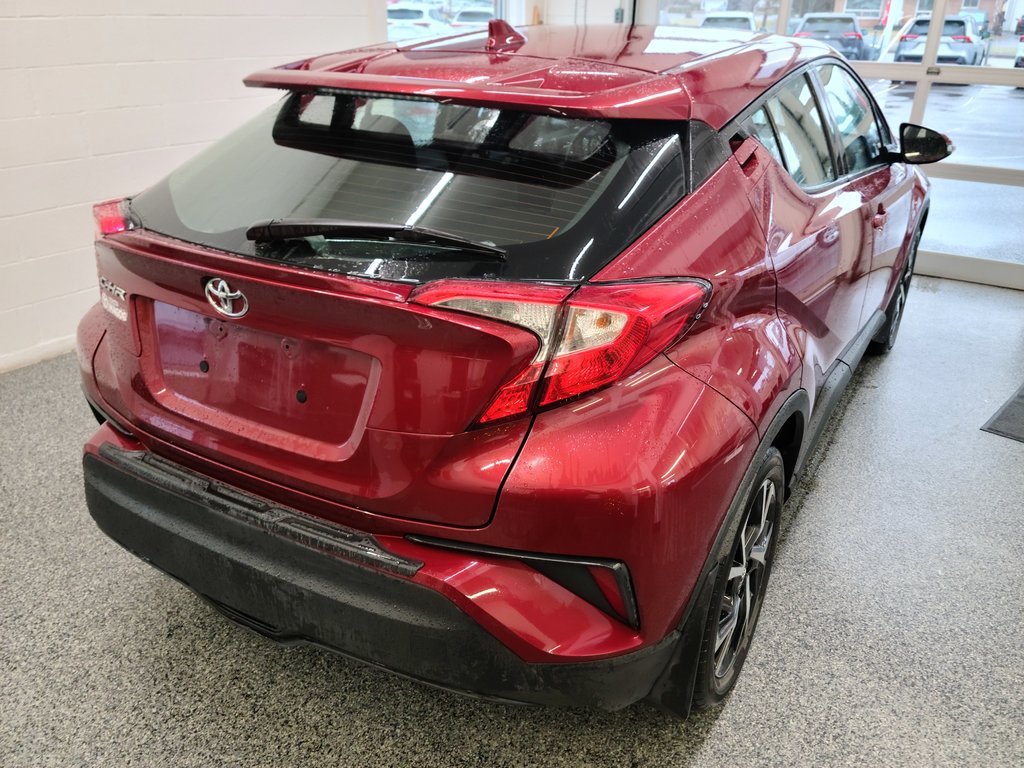 2018  C-HR XLE FWD in Magog, Quebec - 3 - w1024h768px