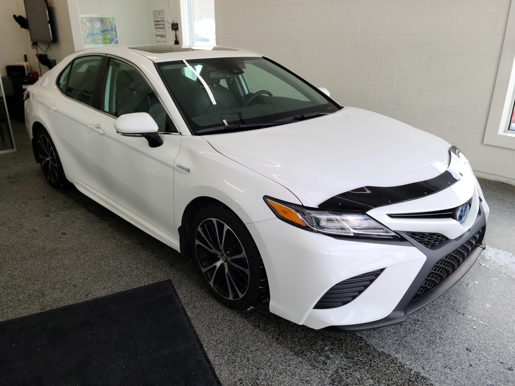 2019 Toyota Camry Hybrid SE, A/C, in Magog, Quebec - 1 - w1024h768px