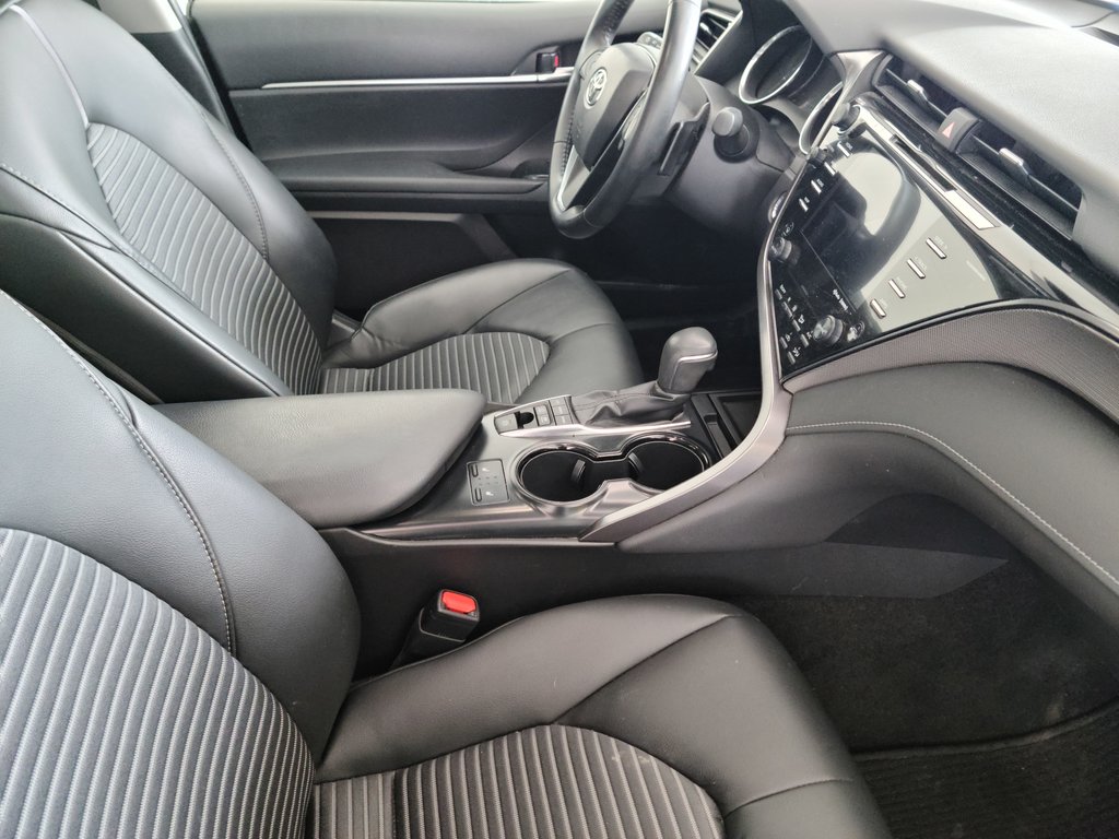 2019 Toyota Camry Hybrid SE, A/C, in Magog, Quebec - 8 - w1024h768px