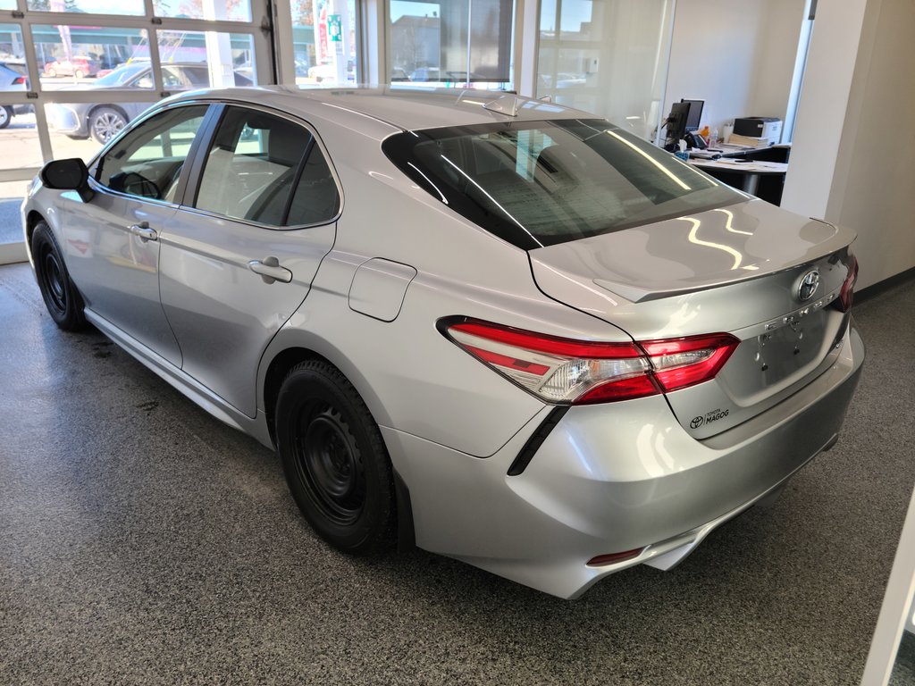 2018  Camry SE GROUPE AMELIORE, in Magog, Quebec - 4 - w1024h768px
