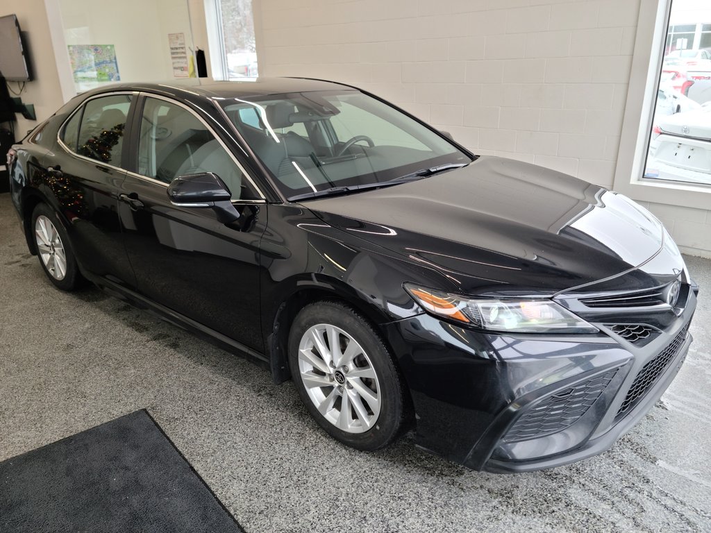 Camry SE, 2021 à Magog, Québec - 1 - w1024h768px