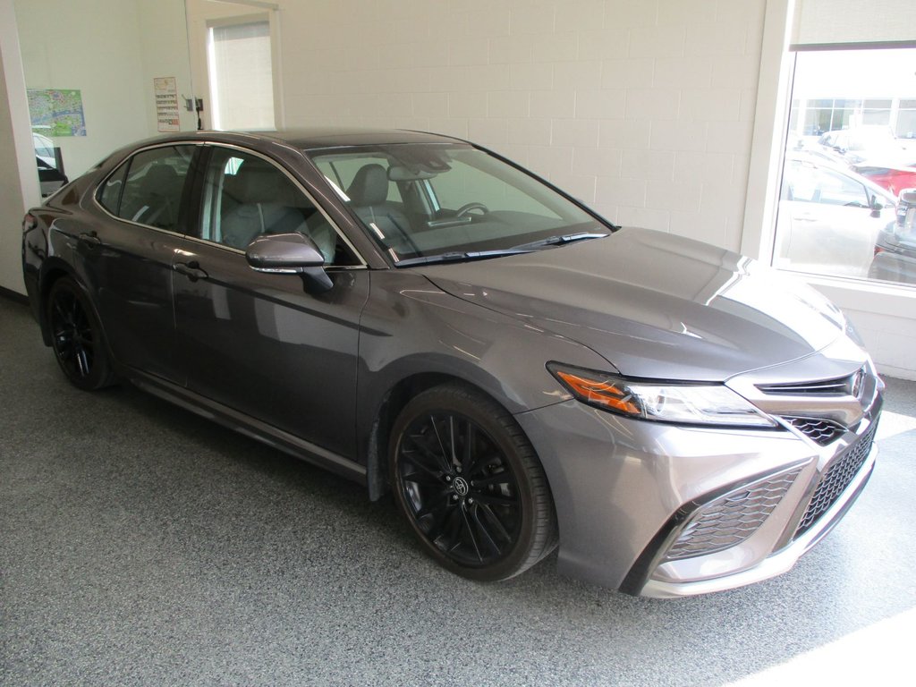 2022 Toyota Camry XSE in Magog, Quebec - 1 - w1024h768px
