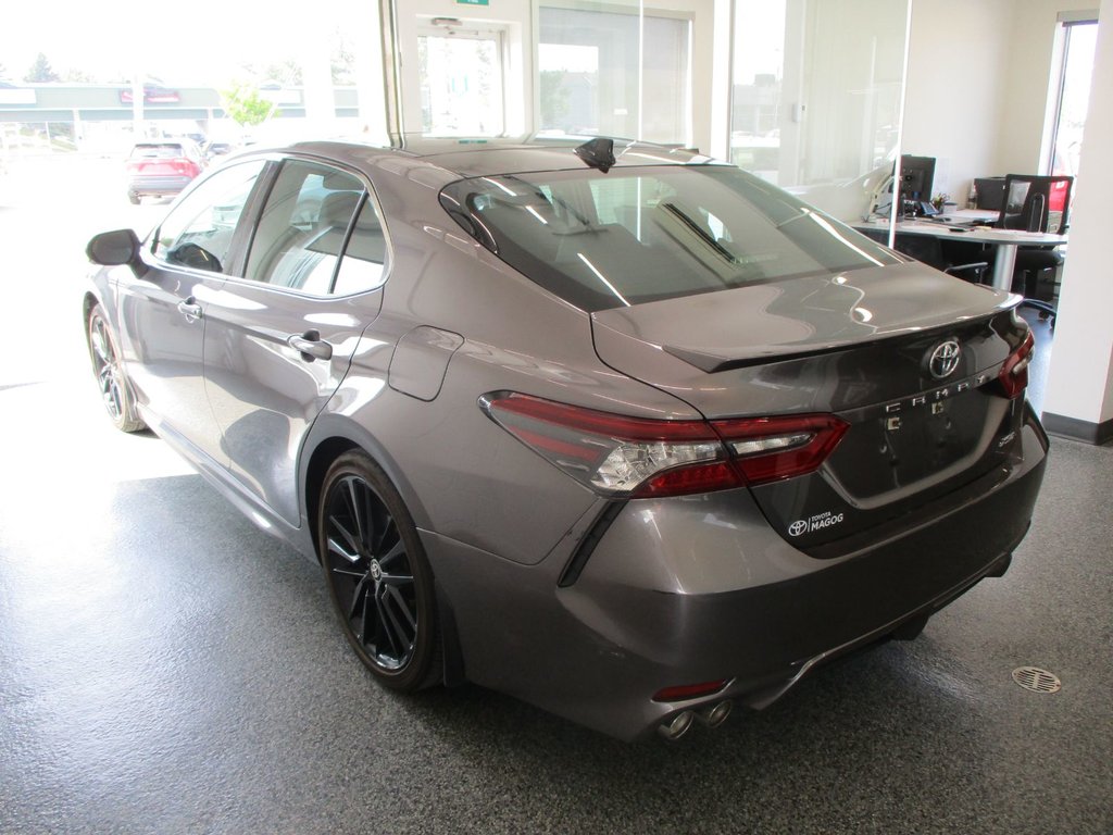 2022 Toyota Camry XSE in Magog, Quebec - 2 - w1024h768px