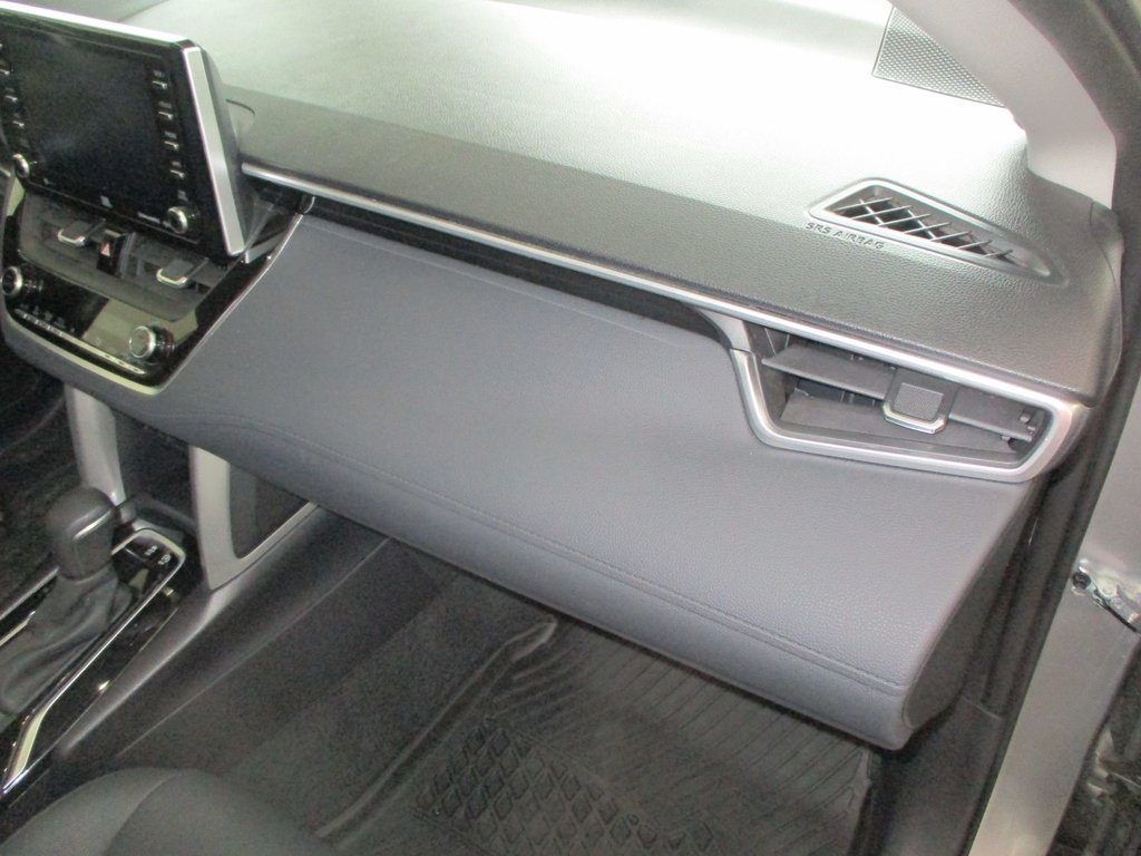 Toyota COROLLA CROSS XLE AWD, CUIR, TOIT, 2022 à Magog, Québec - 10 - w1024h768px