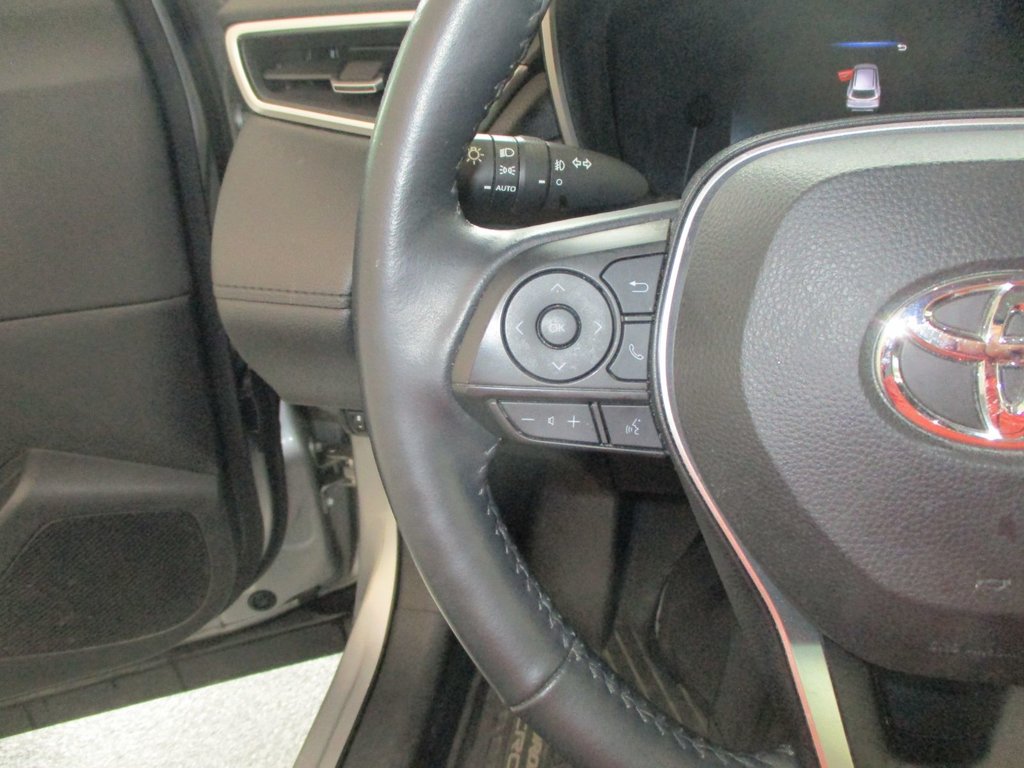 Toyota COROLLA CROSS XLE AWD, CUIR, TOIT, 2022 à Magog, Québec - 20 - w1024h768px