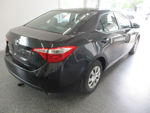 Toyota Corolla LE 2015 à Magog, Québec - 6 - w1024h768px