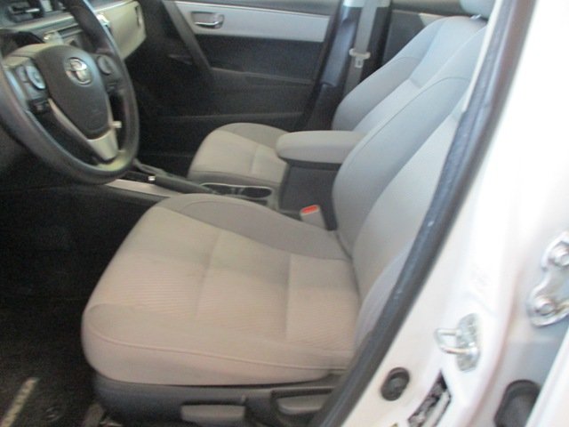 2015 Toyota Corolla LE ECO in Magog, Quebec - 8 - w1024h768px