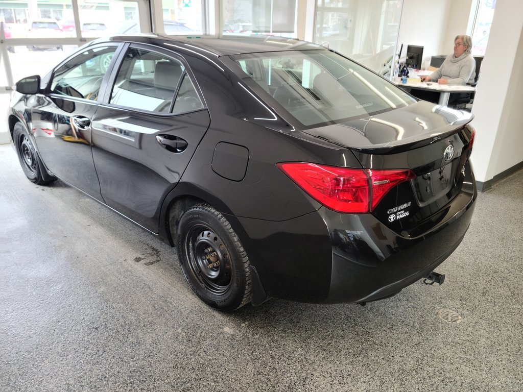 2019  Corolla SE, GROUPE AMELIORER, TOIT, MAGS, in Magog, Quebec - 5 - w1024h768px