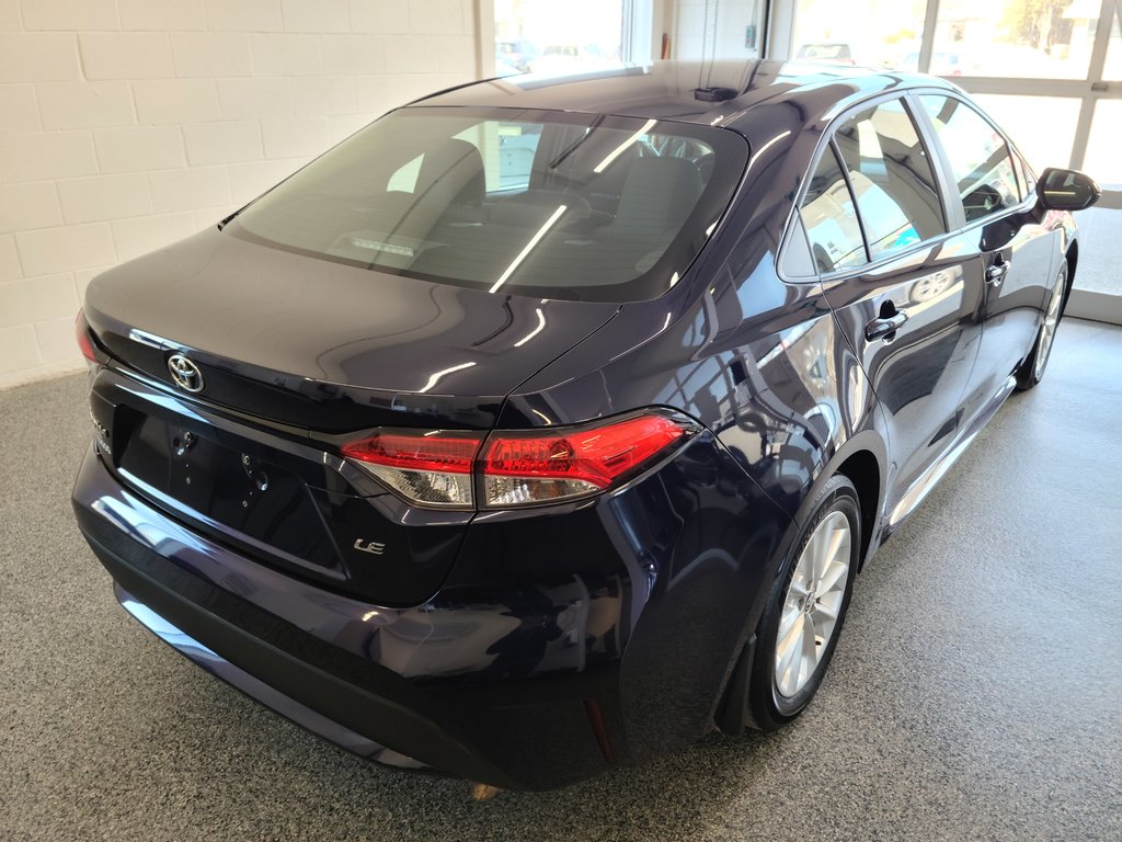 2020  Corolla LE in Magog, Quebec - 3 - w1024h768px