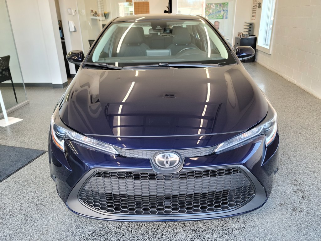 2020  Corolla LE in Magog, Quebec - 6 - w1024h768px