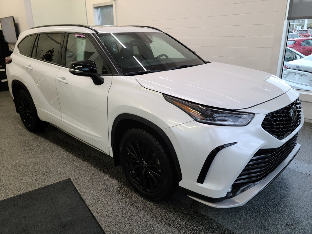 Highlander XSE AWD 2024 à Magog, Québec - 1 - w1024h768px