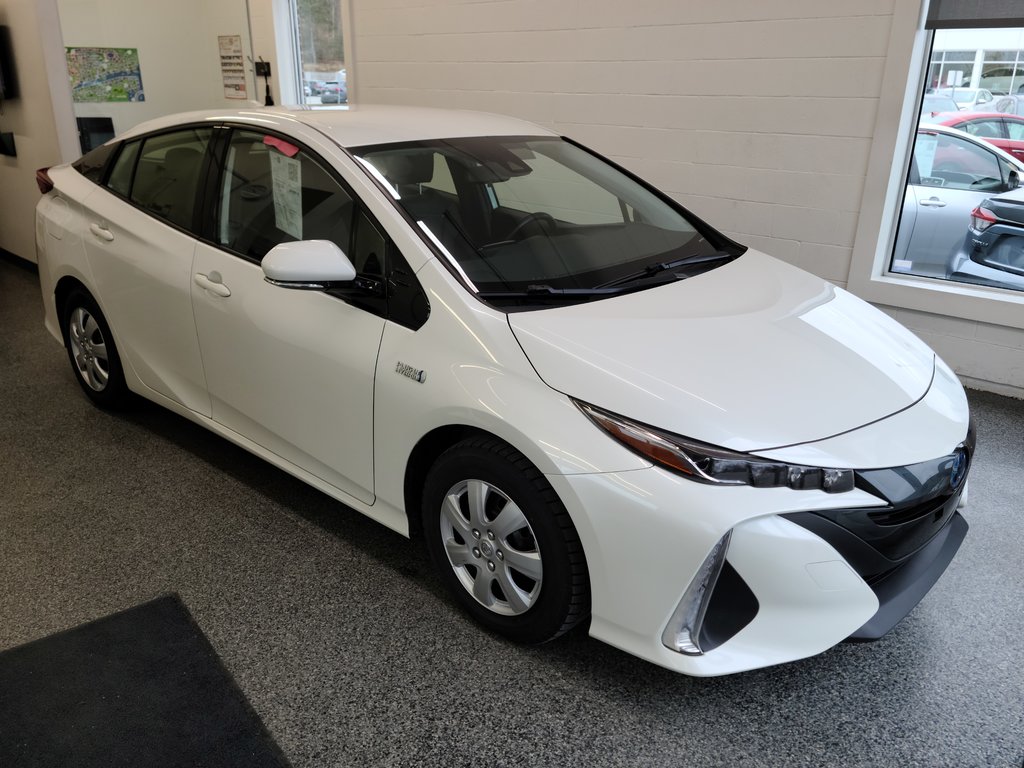 PRIUS PRIME GROUPE AMELIORER, CUIR, 2020 à Magog, Québec - 1 - w1024h768px