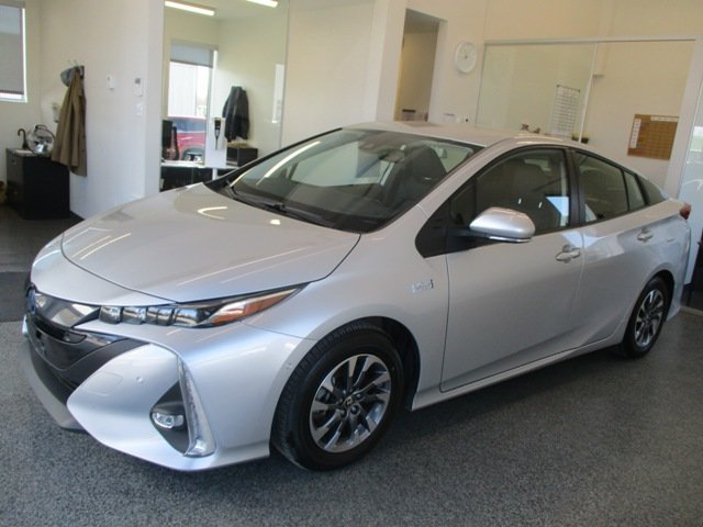 2021  PRIUS PRIME TECHNOLOGIE BRANCHABLE, A/C, in Magog, Quebec - 3 - w1024h768px