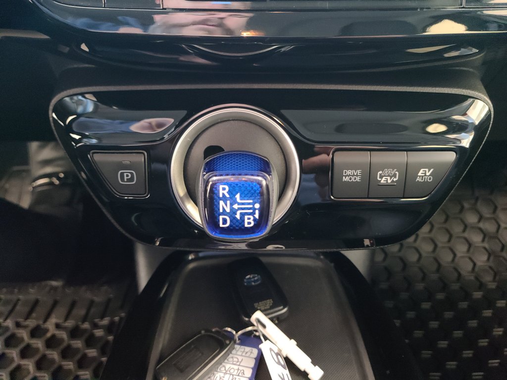 2021  PRIUS PRIME BRANCHABLE, A/C, in Magog, Quebec - 17 - w1024h768px