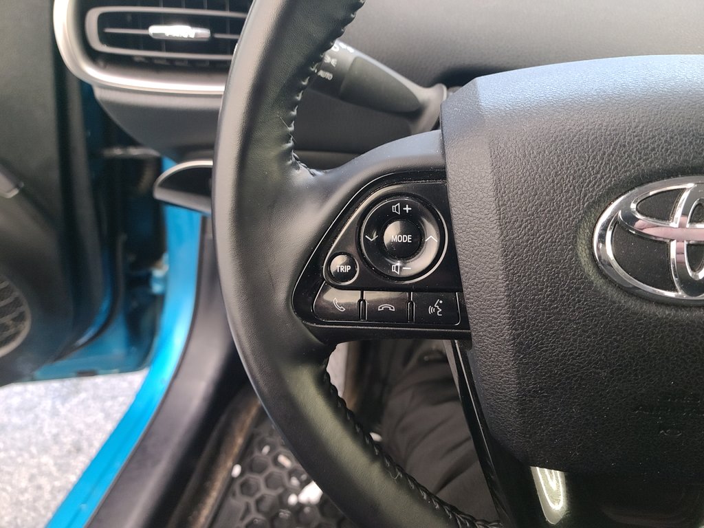 2022 Toyota PRIUS PRIME BRANCHABLE, A/C, in Magog, Quebec - 17 - w1024h768px