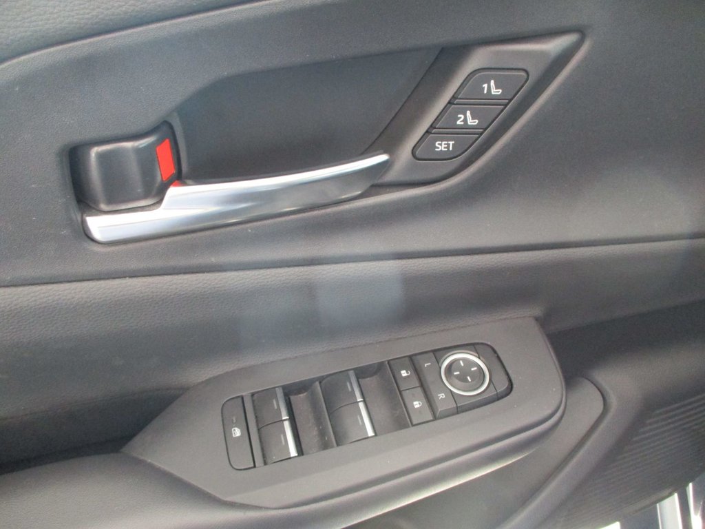 2023 Toyota PRIUS PRIME XSE TECH in Magog, Quebec - 9 - w1024h768px