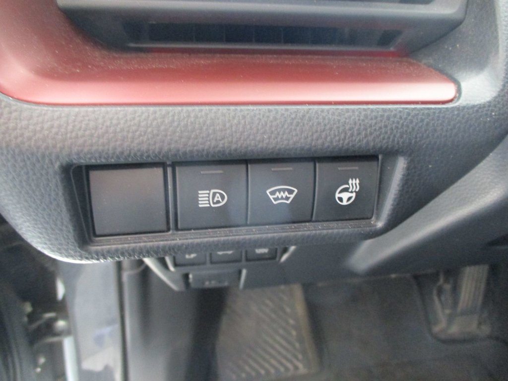 2023 Toyota PRIUS PRIME XSE TECH in Magog, Quebec - 10 - w1024h768px