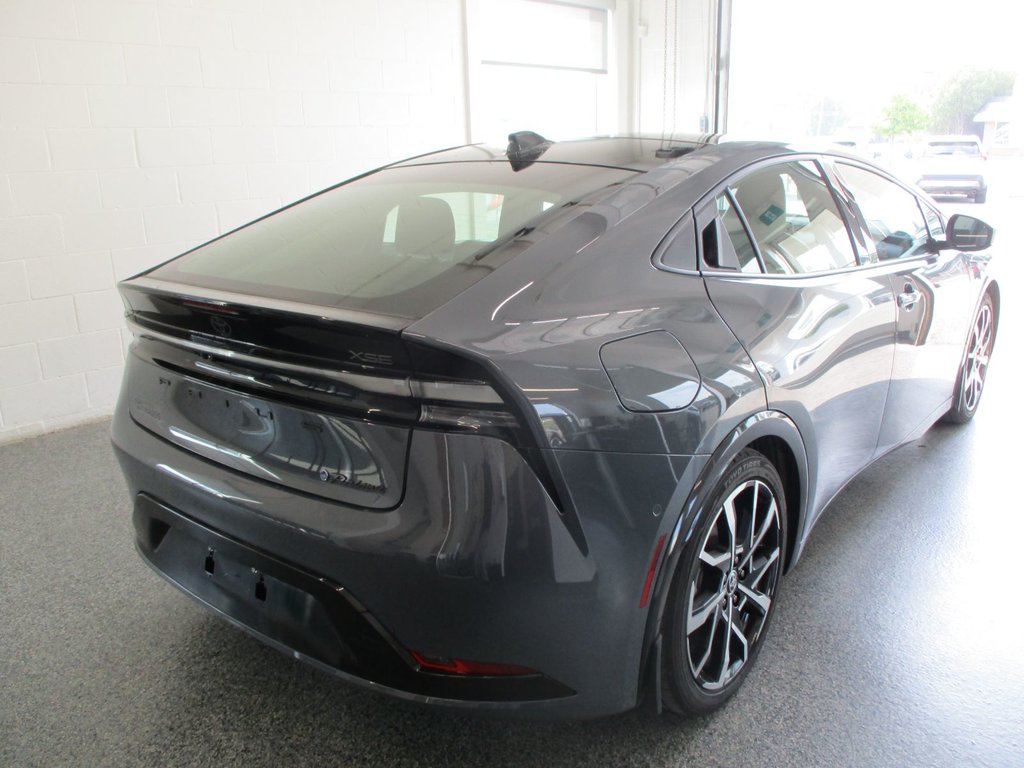 2023 Toyota PRIUS PRIME XSE TECH in Magog, Quebec - 5 - w1024h768px