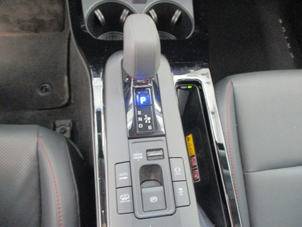 2023 Toyota PRIUS PRIME XSE TECH in Magog, Quebec - 14 - w1024h768px