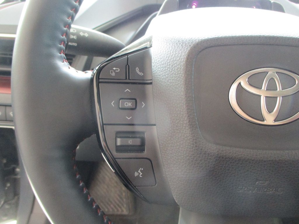2023 Toyota PRIUS PRIME XSE TECH in Magog, Quebec - 11 - w1024h768px