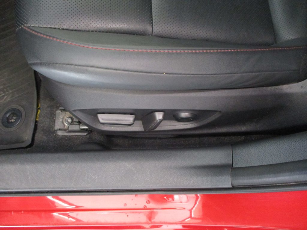 2024 Toyota PRIUS PRIME XSE, GARANTIE JUSQU EN 2028, in Magog, Quebec - 14 - w1024h768px