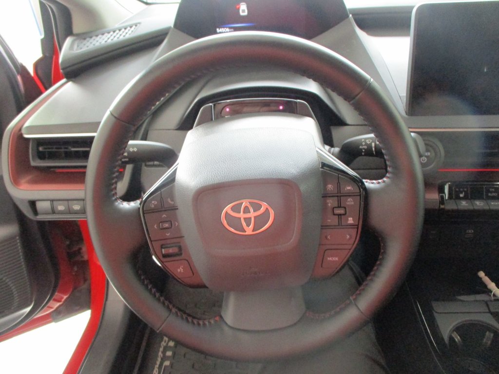 2024 Toyota PRIUS PRIME XSE, GARANTIE JUSQU EN 2028, in Magog, Quebec - 16 - w1024h768px
