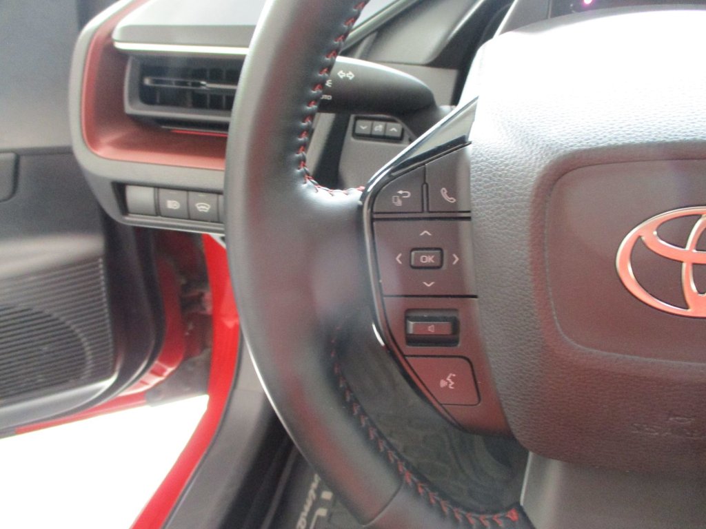 2024 Toyota PRIUS PRIME XSE, GARANTIE JUSQU EN 2028, in Magog, Quebec - 19 - w1024h768px