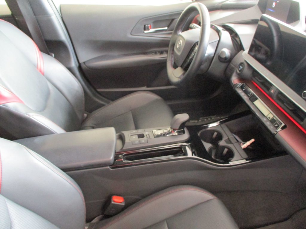 2024 Toyota PRIUS PRIME XSE, GARANTIE JUSQU EN 2028, in Magog, Quebec - 9 - w1024h768px