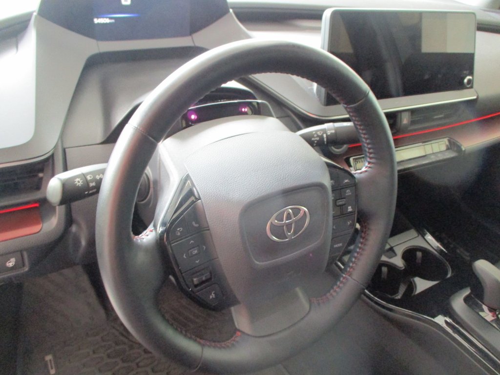 2024 Toyota PRIUS PRIME XSE, GARANTIE JUSQU EN 2028, in Magog, Quebec - 13 - w1024h768px