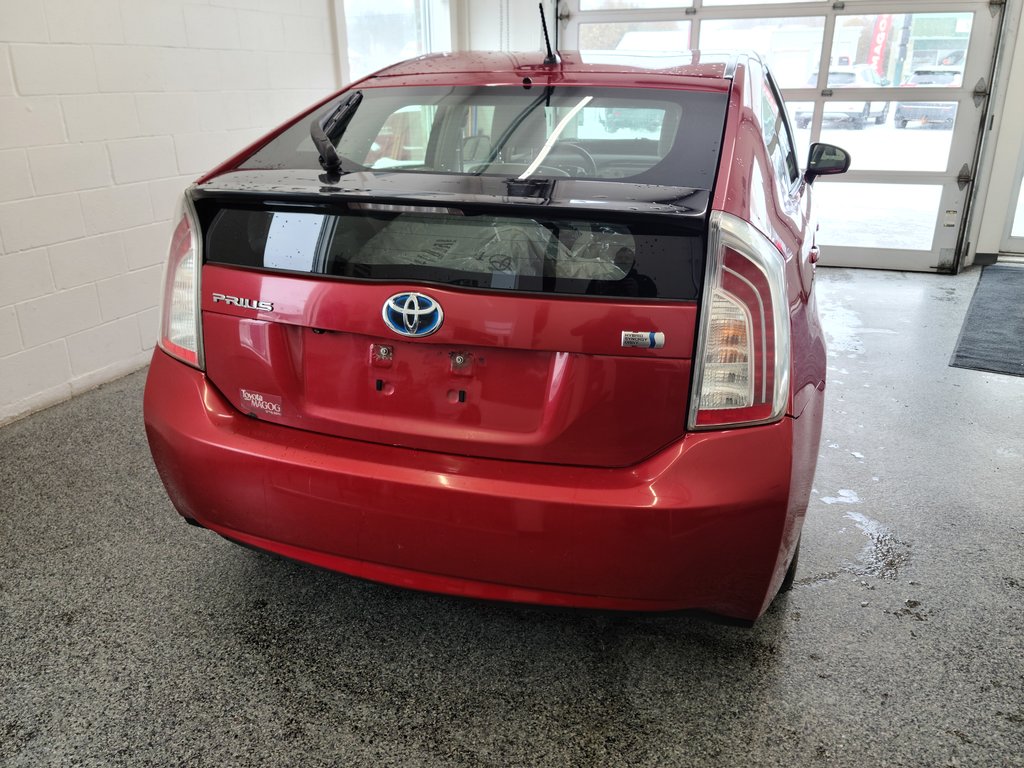 2012 Toyota Prius in Magog, Quebec - 4 - w1024h768px