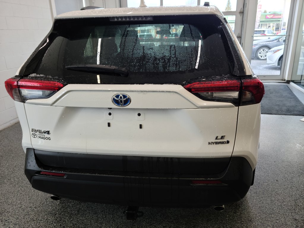 RAV4 Hybrid LE AWD 2022 à Magog, Québec - 4 - w1024h768px