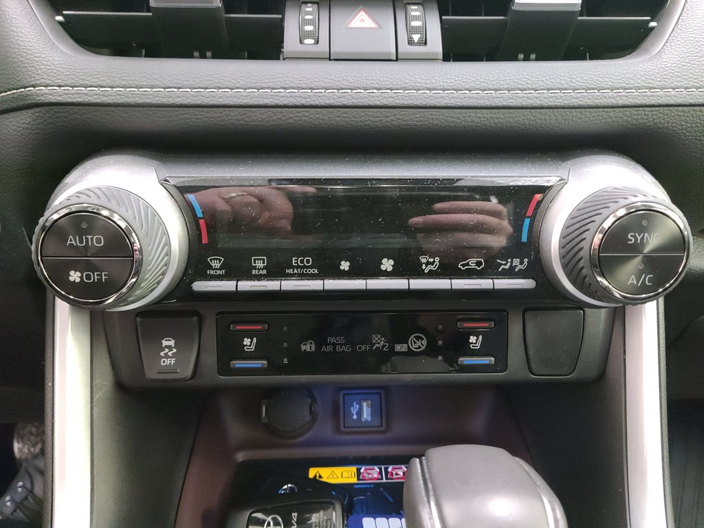 2023  RAV4 Hybrid LIMITED AWD, in Magog, Quebec - 19 - w1024h768px