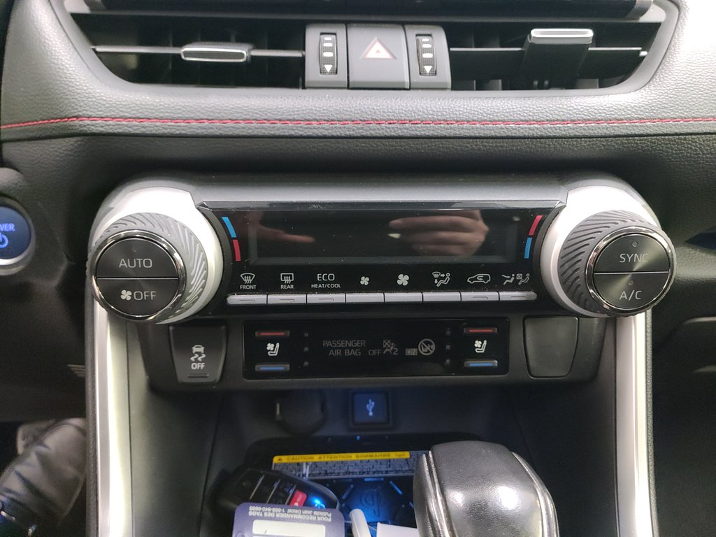 2021  RAV4 Prime XSE TECH in Magog, Quebec - 20 - w1024h768px