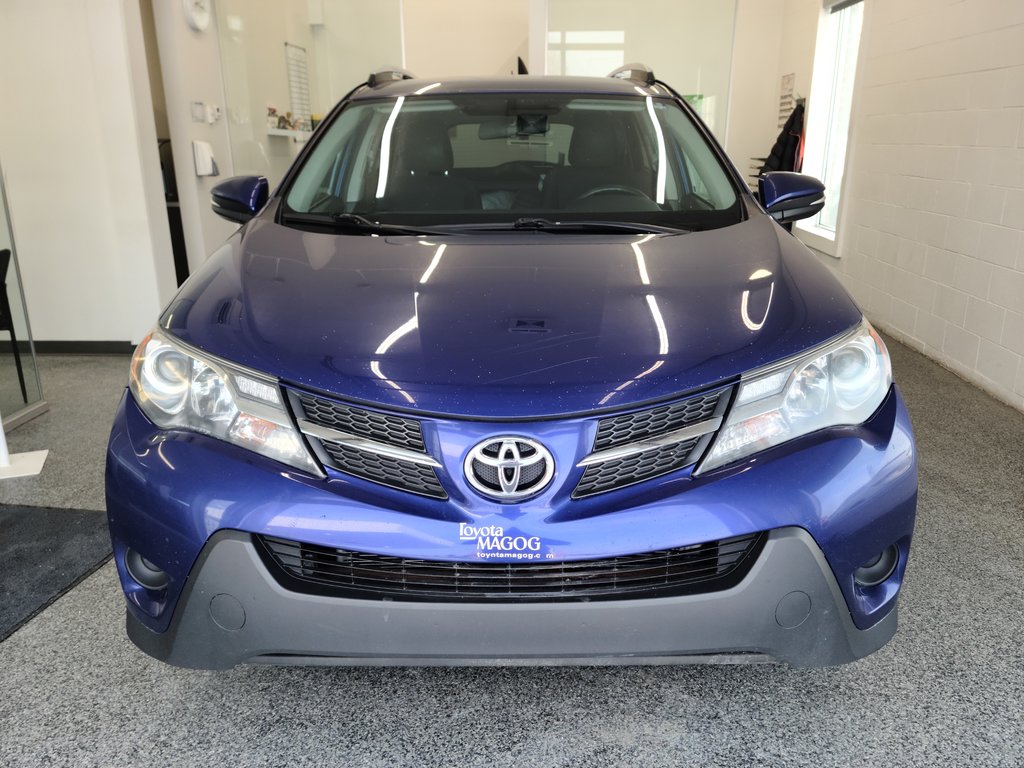 Toyota RAV4 LE AWD, A/C, 2014 à Magog, Québec - 6 - w1024h768px