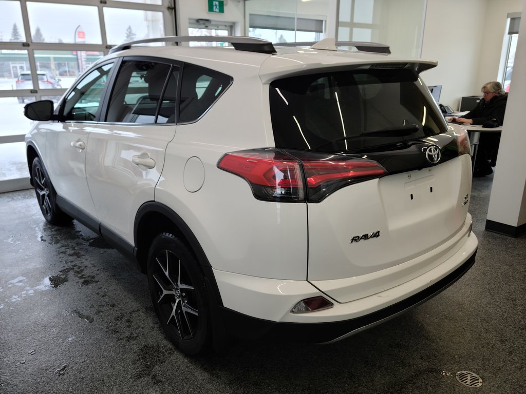 2017 Toyota RAV4 SE AWD, in Magog, Quebec - 5 - w1024h768px