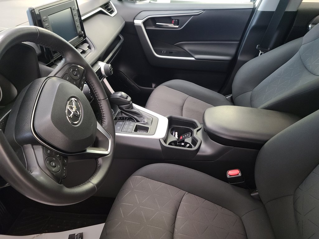 2019  RAV4 XLE AWD, TOIT,MAGS, in Magog, Quebec - 12 - w1024h768px