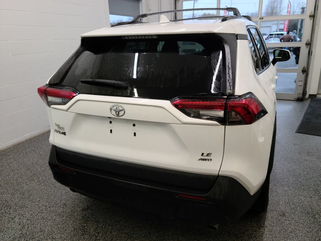 2019  RAV4 LE AWD, in Magog, Quebec - 3 - w1024h768px